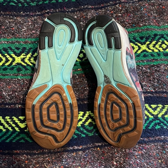 Women’s Nike Lunarglide 6 “Photosynthesis” size 9 - Picture 5 of 5